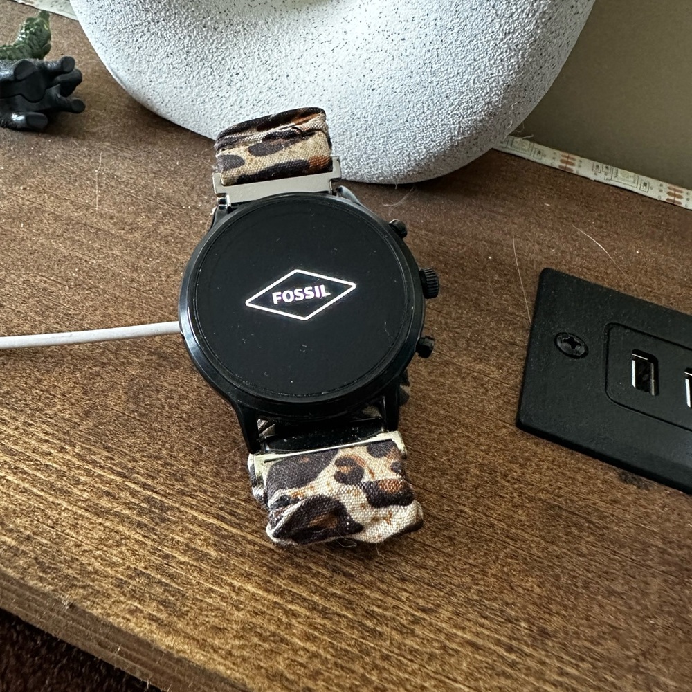 Fossil Smartwatch with Modern Design
